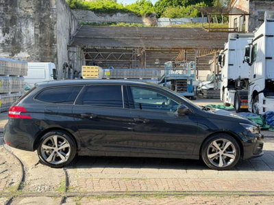 Peugeot 308 SW BlueHDi 130 S&S Allure (5)