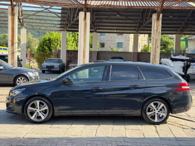 Peugeot 308 SW BlueHDi 130 S&S Allure (9)