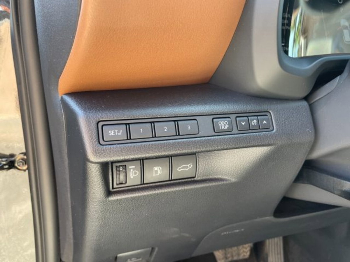 Lexus LBX 1.5 hybrid Relax 4wd (12)