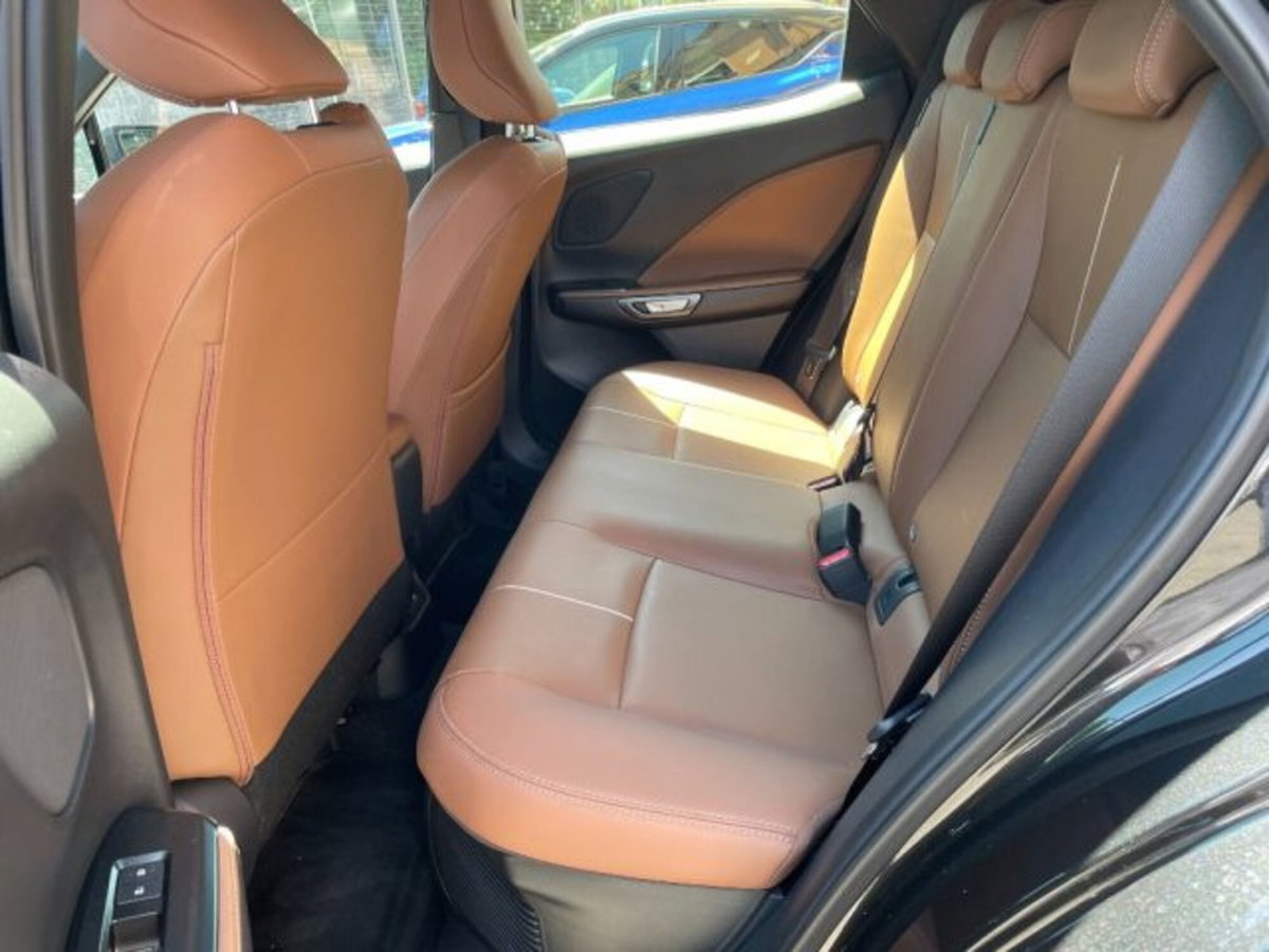 Lexus LBX 1.5 hybrid Relax 4wd (16)