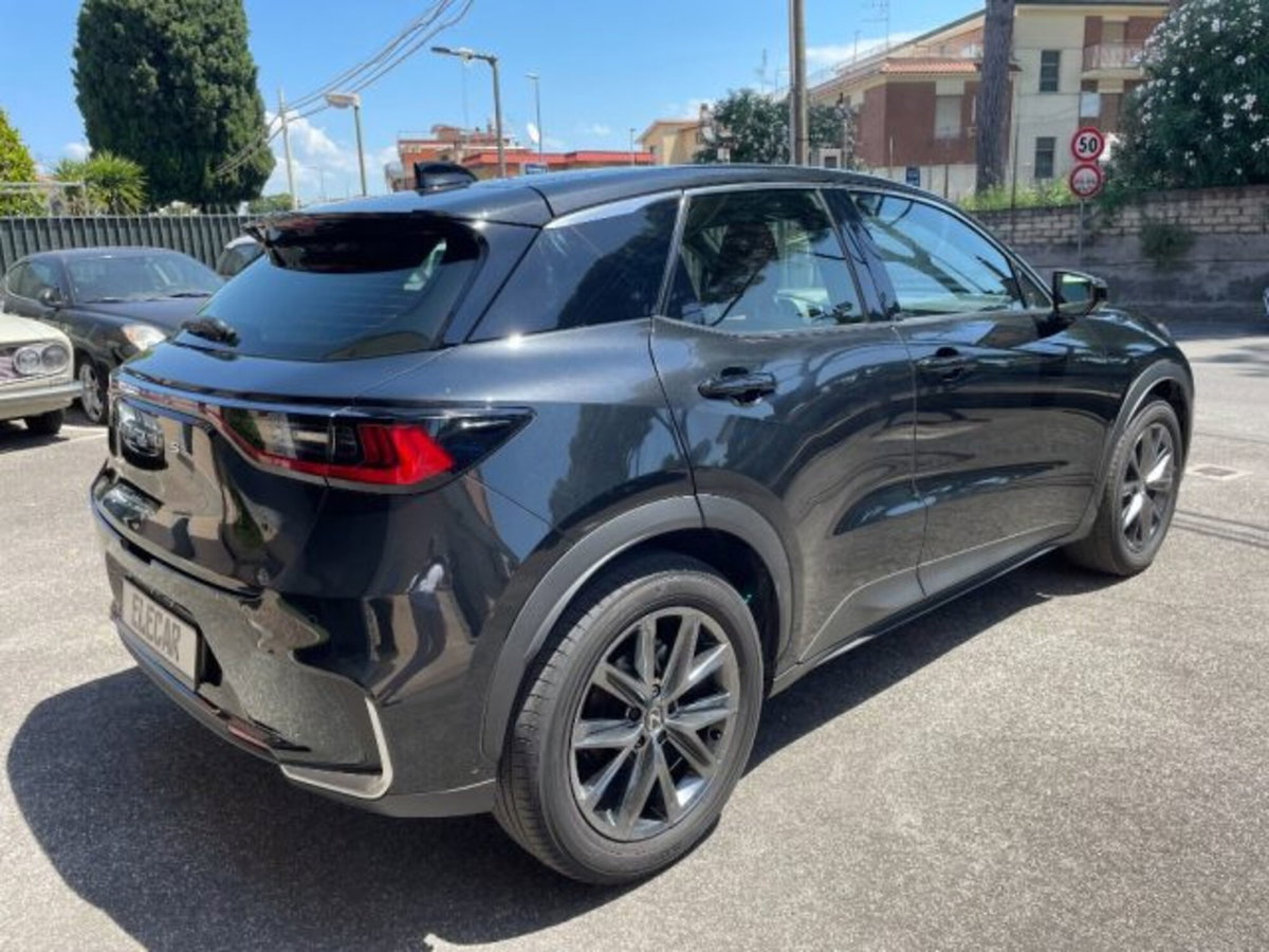 Lexus LBX 1.5 hybrid Relax 4wd (4)
