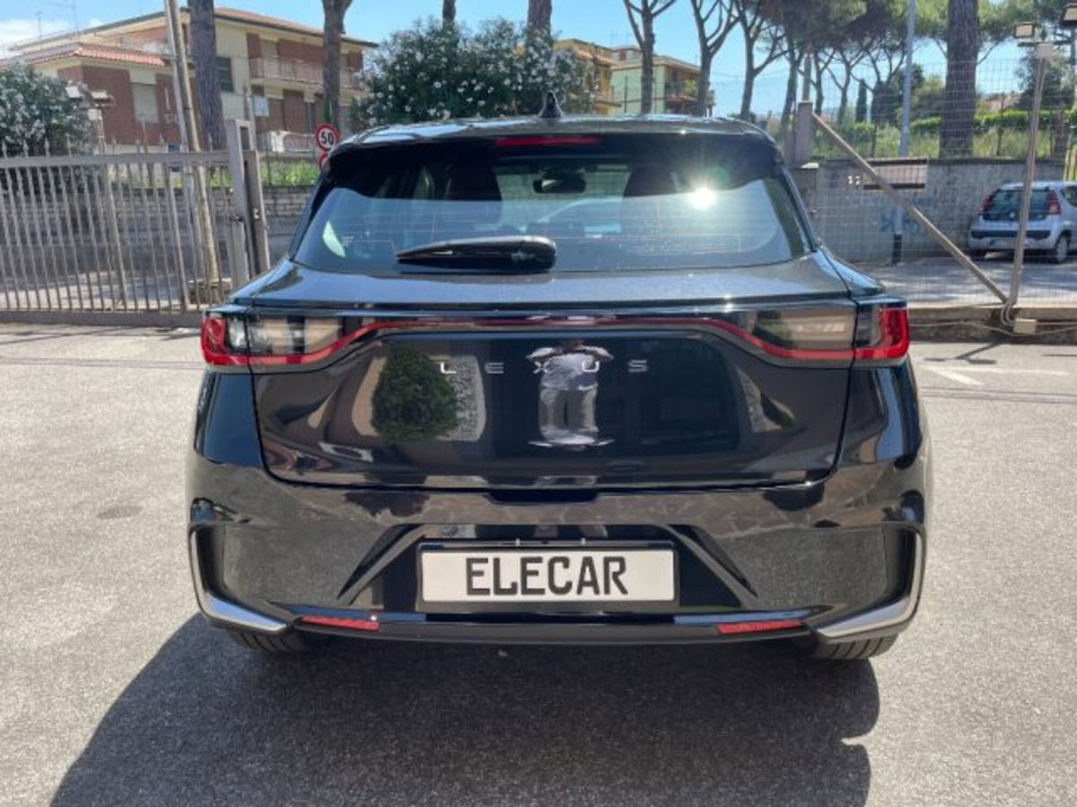 Lexus LBX 1.5 hybrid Relax 4wd (5)