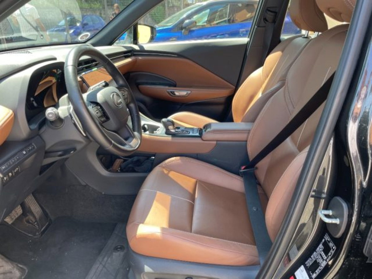 Lexus LBX 1.5 hybrid Relax 4wd (8)