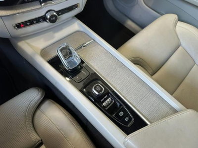 Volvo XC60 B5 (d) AWD Geartronic Inscription (17)