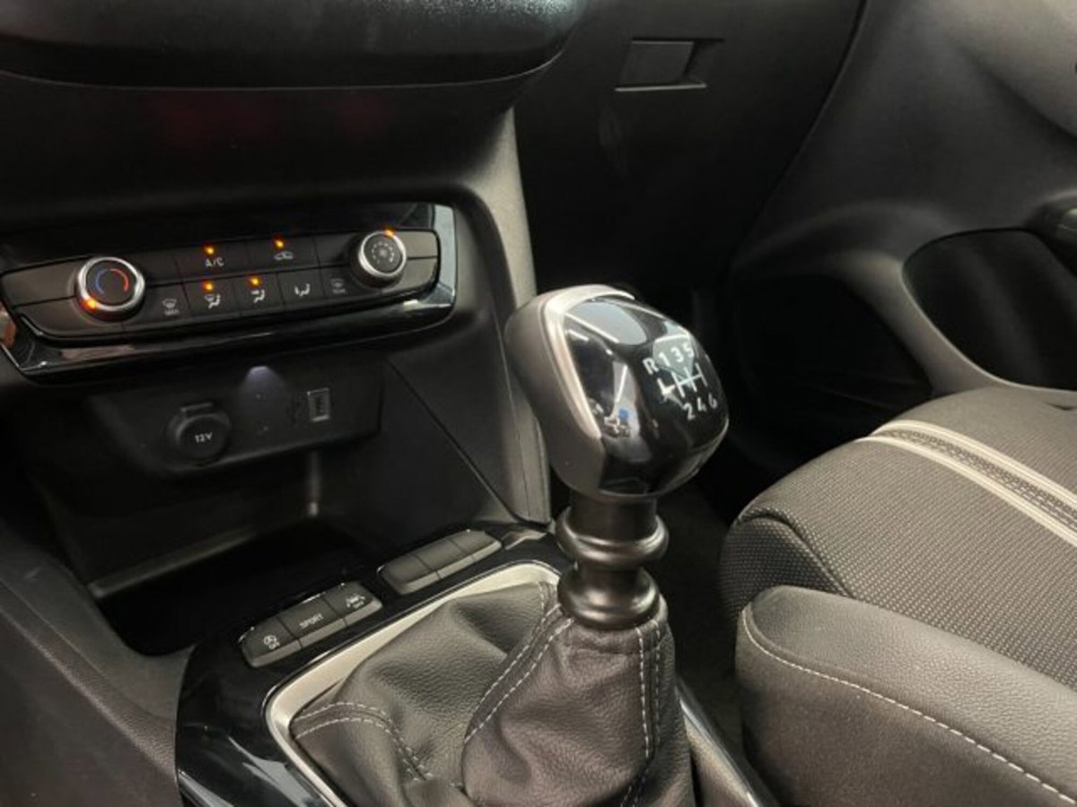 Opel Corsa 1.2 100 CV GS Line (12)