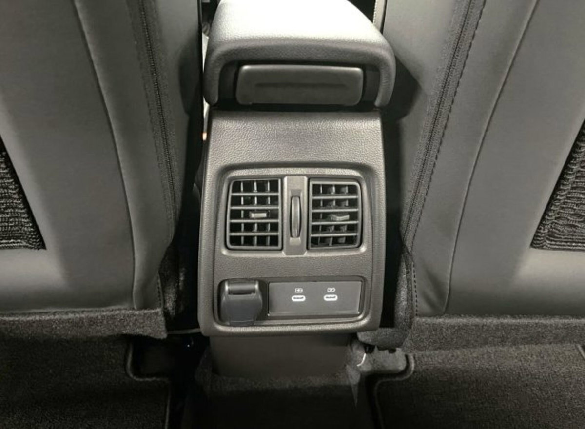Renault Captur 1.0 eco-g Techno 100cv (9)