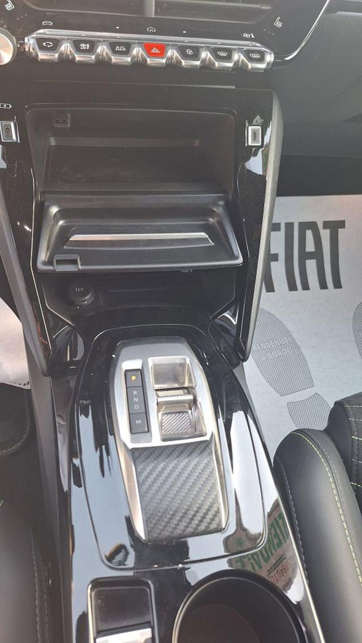 Peugeot 208 motore elettrico 136 CV 5 porte GT Line (16)