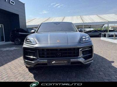 Porsche Cayenne Coupé 3.0 V6 E-Hybrid (2)