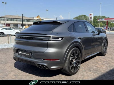 Porsche Cayenne Coupé 3.0 V6 E-Hybrid (4)