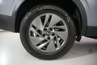 Nissan Qashqai 1.3 mhev Acenta 2wd 140cv (6)