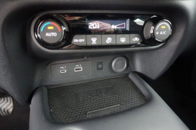 Nissan Juke 1.0 dig-t N-Connecta 114cv (15)
