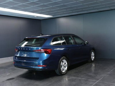 Skoda Octavia Station Wagon 2.0 TDI EVO SCR DSG Wagon Executive (3)