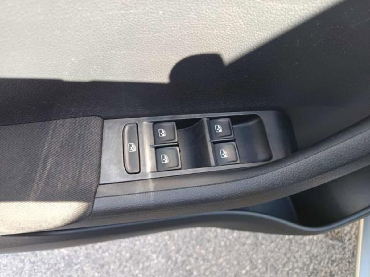 Skoda Fabia 1.4 TDI 90 CV DSG Ambition (9)