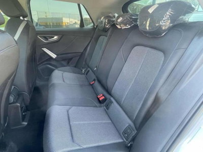 Audi Q2 Q2 35 TFSI S tronic Business (11)