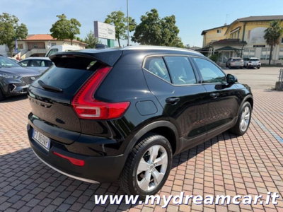 Volvo XC40 T4 AWD Geartronic Momentum (6)