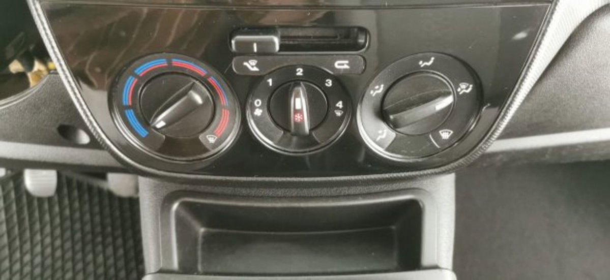 Fiat Qubo 1.3 MJT 95 CV Easy (12)