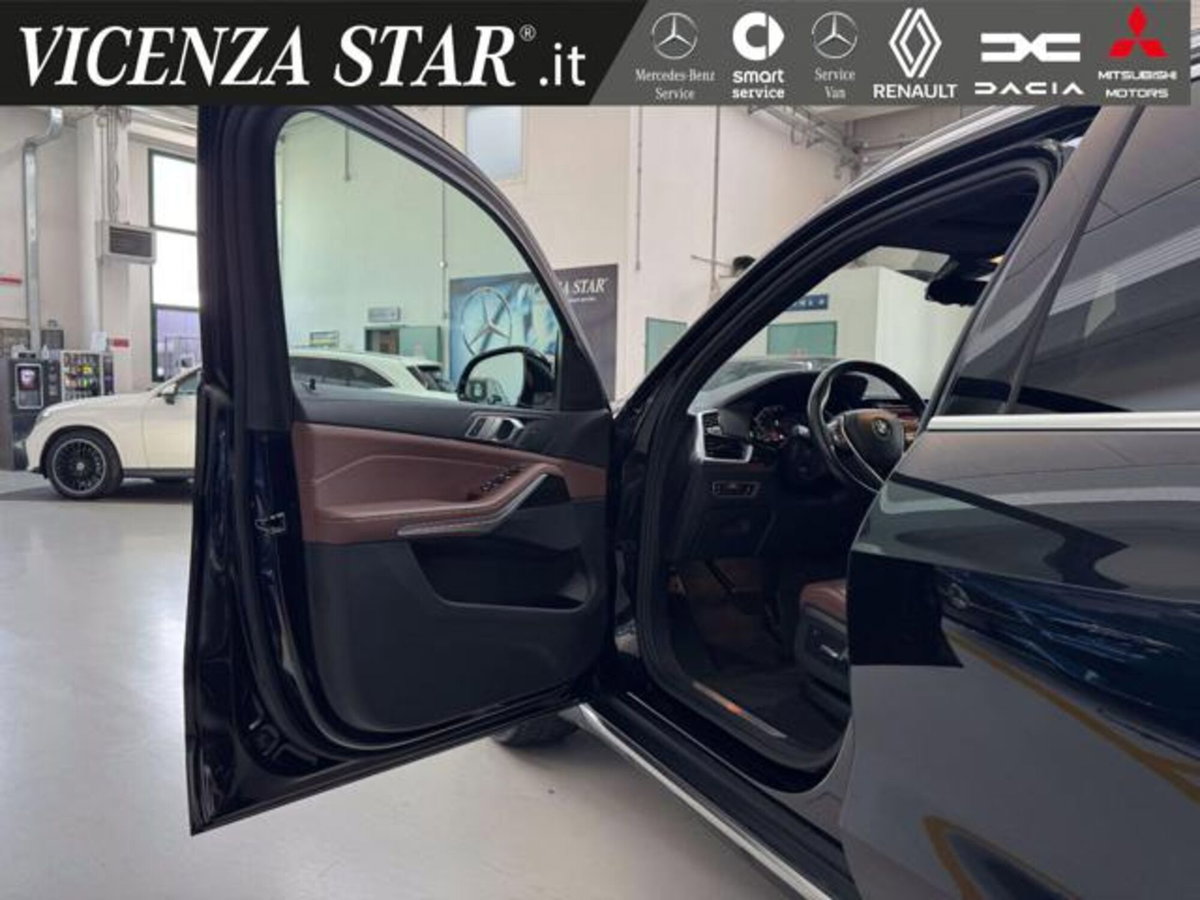 BMW X5 xDrive25d xLine (12)
