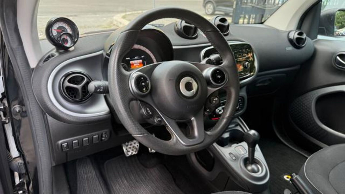 smart Fortwo 70 1.0 twinamic Urban (16)