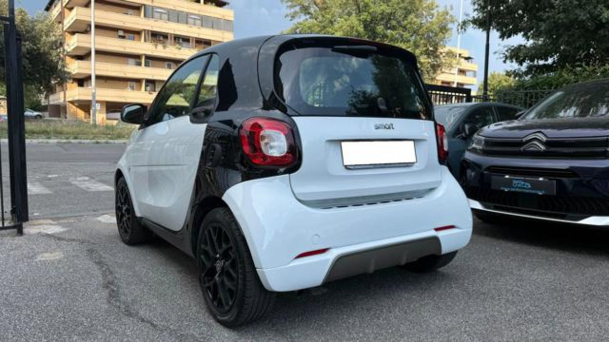 smart Fortwo 70 1.0 twinamic Urban (3)