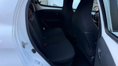 Citroen C1 C1 VTi 72 5 porte Shine (16)