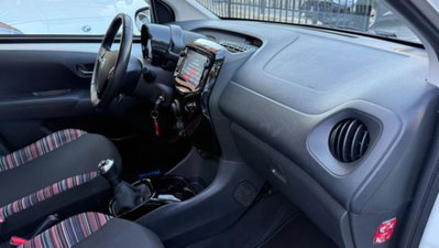 Citroen C1 C1 VTi 72 5 porte Shine (19)