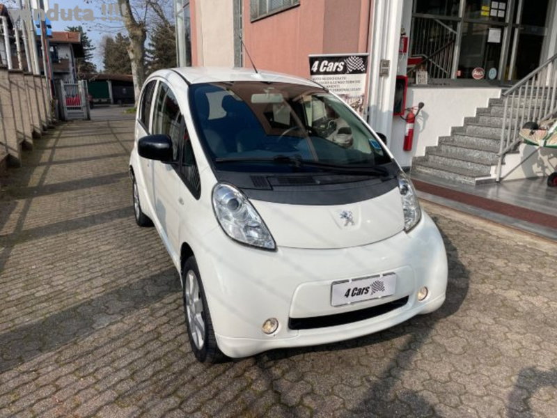 Peugeot iOn Active