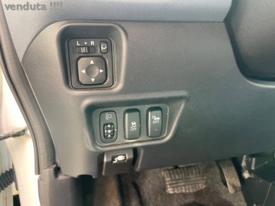 Peugeot iOn Active (10)