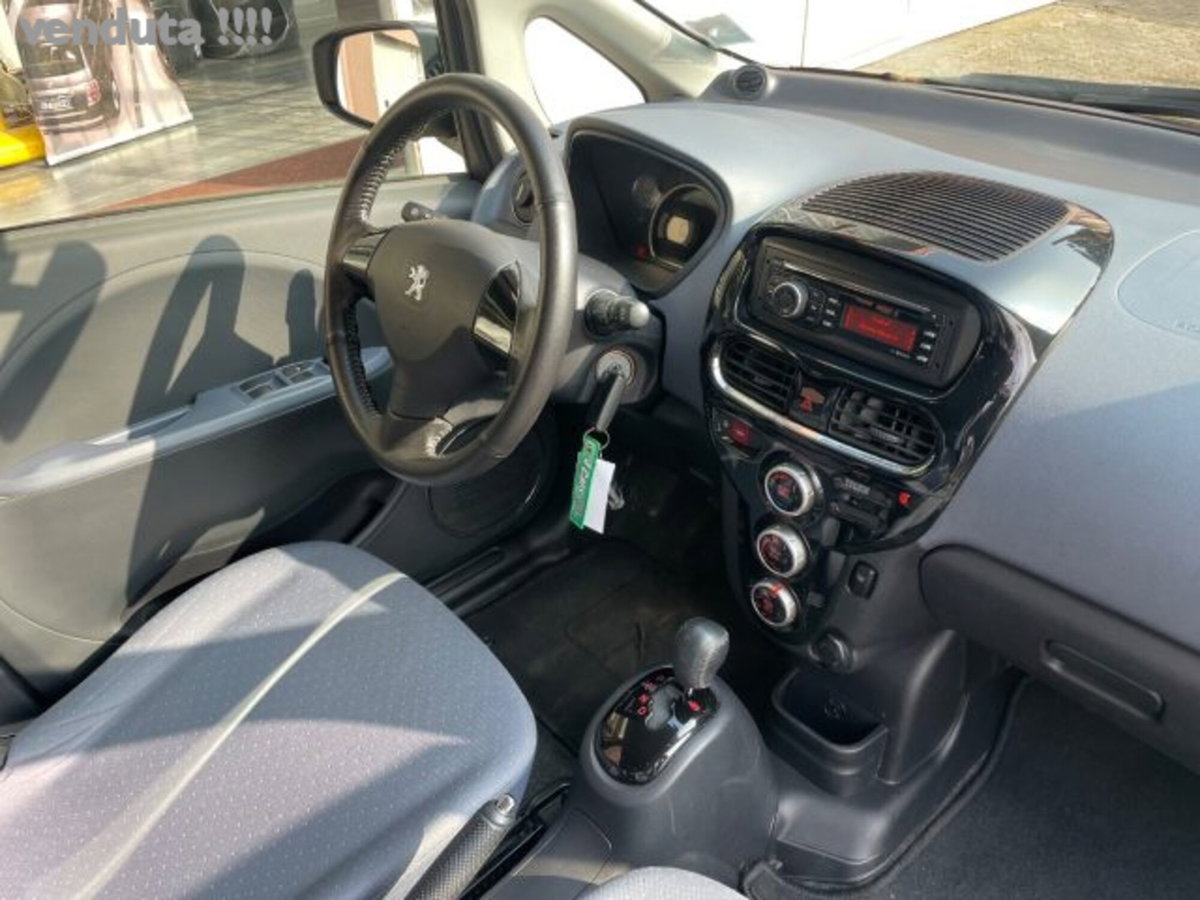 Peugeot iOn Active (13)