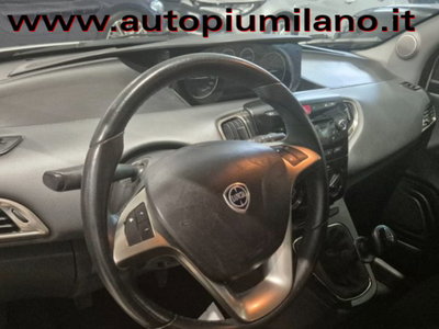 Lancia Ypsilon 1.2 69 CV 5 porte Elle (9)