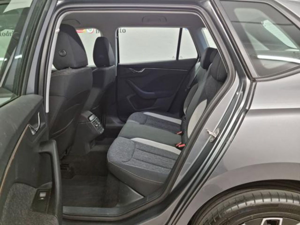 Skoda Kamiq 1.5 TSI ACT DSG Style (12)