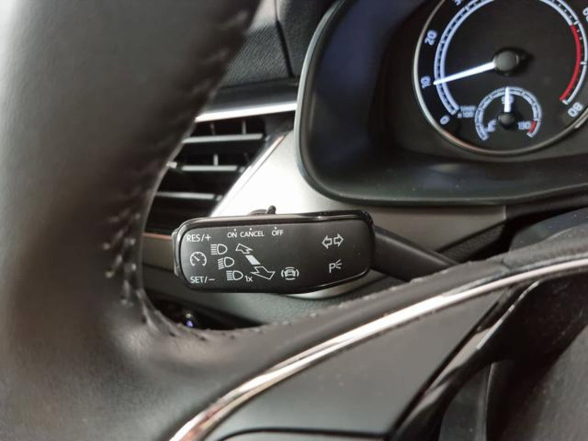Skoda Kamiq 1.5 TSI ACT DSG Style (17)