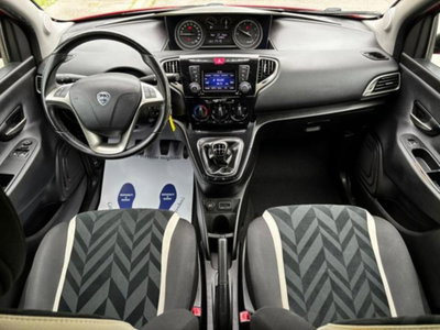 Lancia Ypsilon 1.3 MJT 16V 95 CV 5 porte S&S Gold (11)