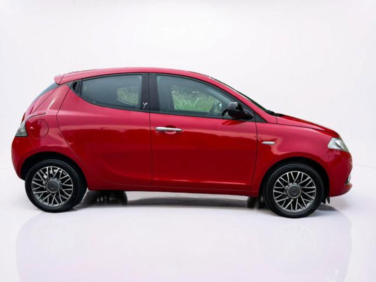 Lancia Ypsilon 1.3 MJT 16V 95 CV 5 porte S&S Gold (3)