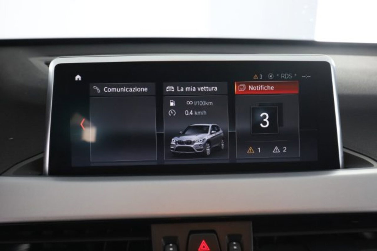 BMW X1 sDrive18d Business Advantage (11)