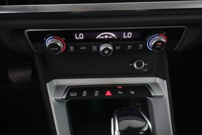 Audi Q3 40 TDI quattro S tronic Business (13)