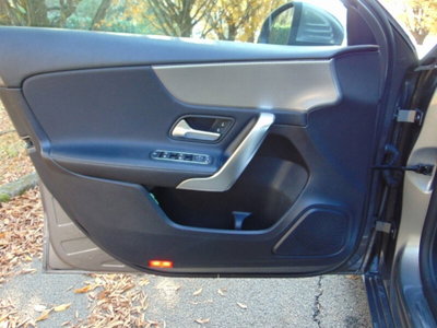 Mercedes-Benz Classe A 180 d Automatic Sport (14)