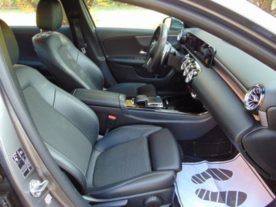 Mercedes-Benz Classe A 180 d Automatic Sport (18)