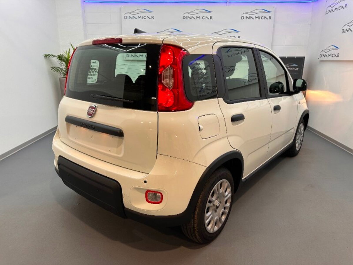 Fiat Panda 1.0 firefly hybrid Pop s&s 70cv (3)