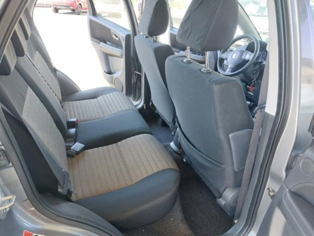 Fiat Sedici 2.0 MJT 16V DPF 4x4 Dynamic (12)