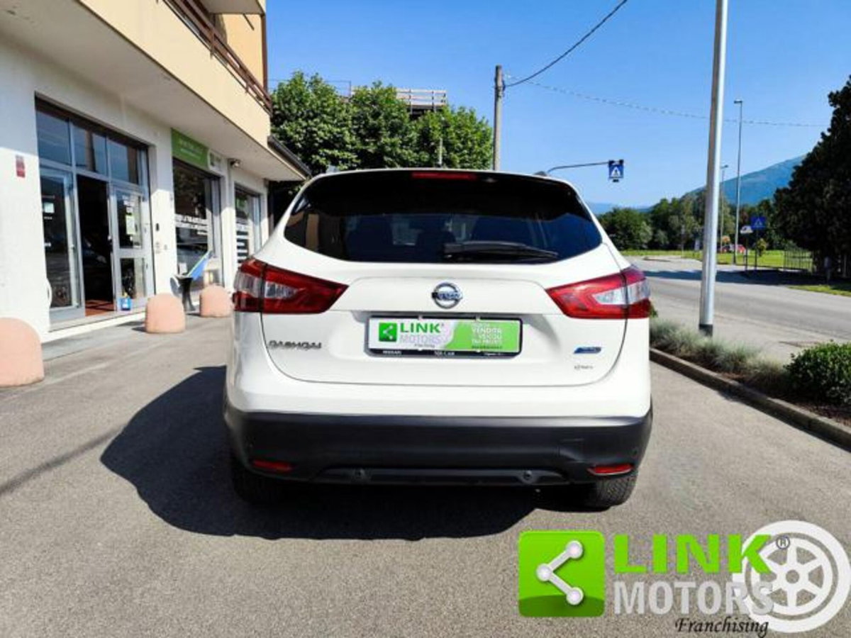 Nissan Qashqai 1.5 dCi Tekna (14)