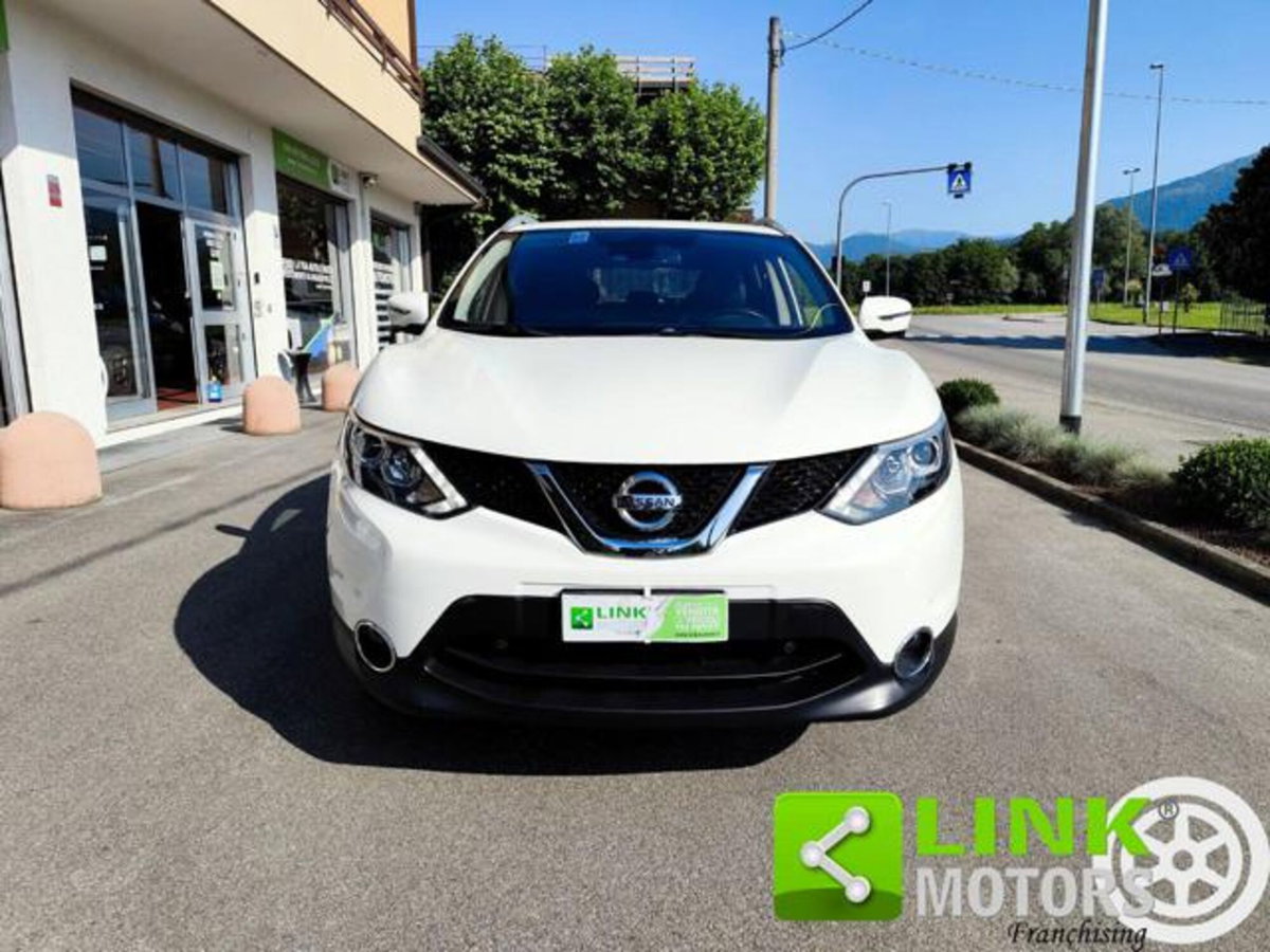 Nissan Qashqai 1.5 dCi Tekna (2)