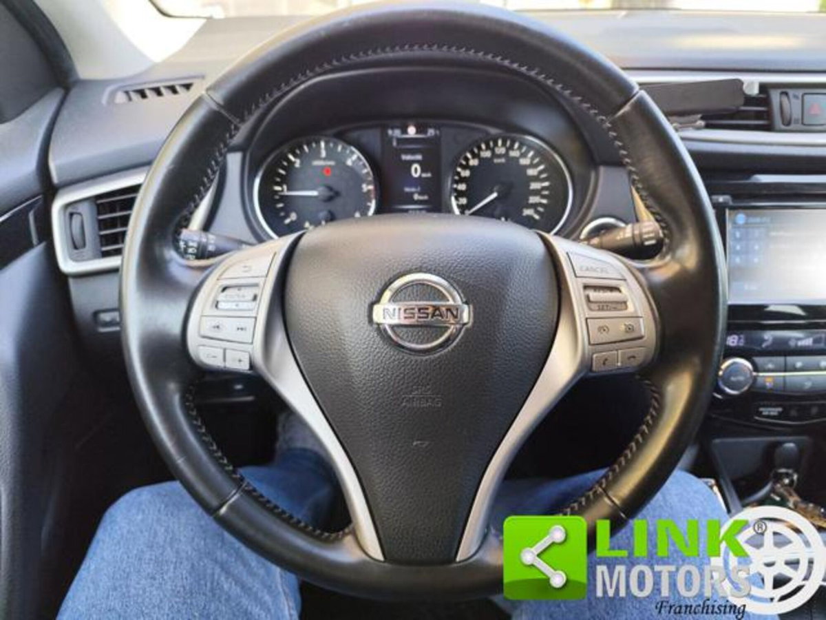 Nissan Qashqai 1.5 dCi Tekna (7)