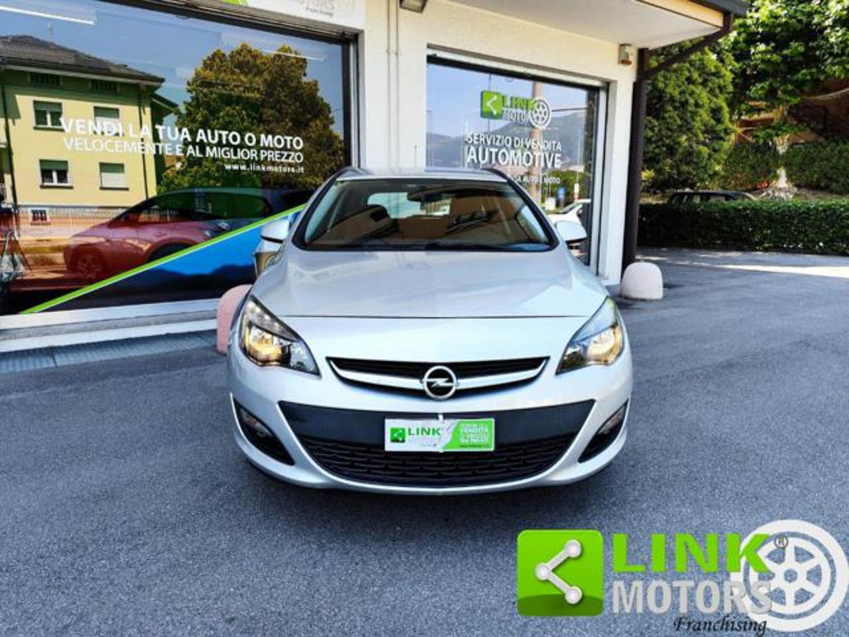 Opel Astra Station Wagon 1.4 Turbo 140CV Sports Elective (2)