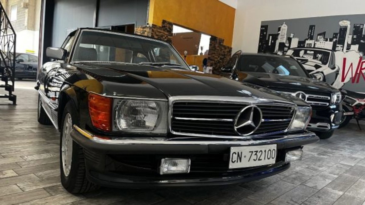 Mercedes-Benz 300 Cabrio 300 SL Roadster (2)