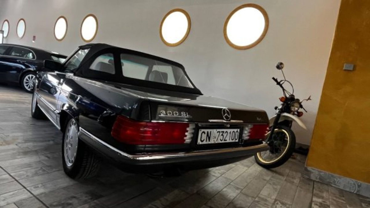 Mercedes-Benz 300 Cabrio 300 SL Roadster (5)