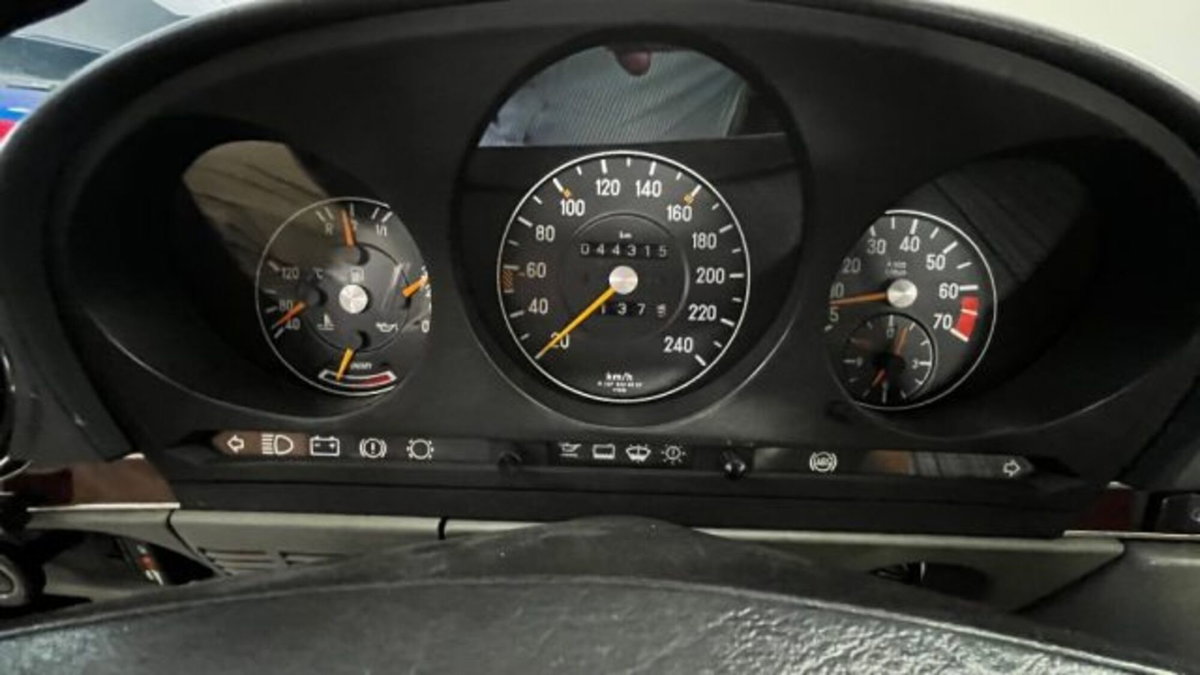 Mercedes-Benz 300 Cabrio 300 SL Roadster (9)