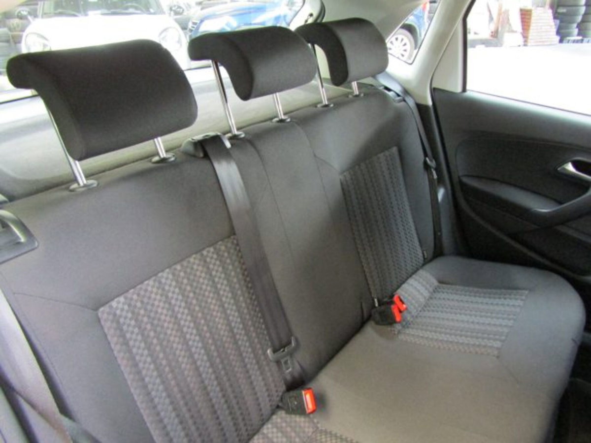 Volkswagen Polo 1.0 MPI 5p. Comfortline (14)