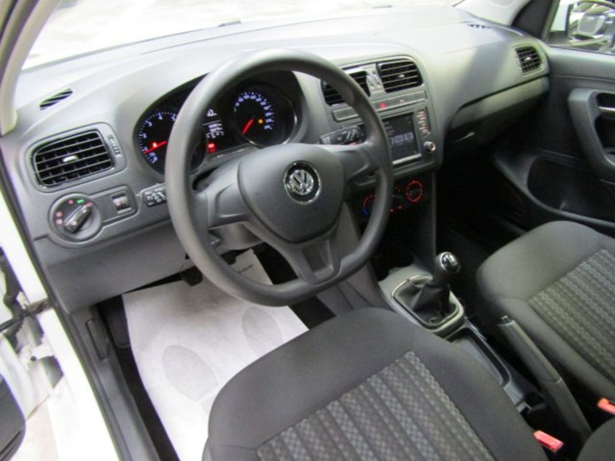 Volkswagen Polo 1.0 MPI 5p. Comfortline (9)