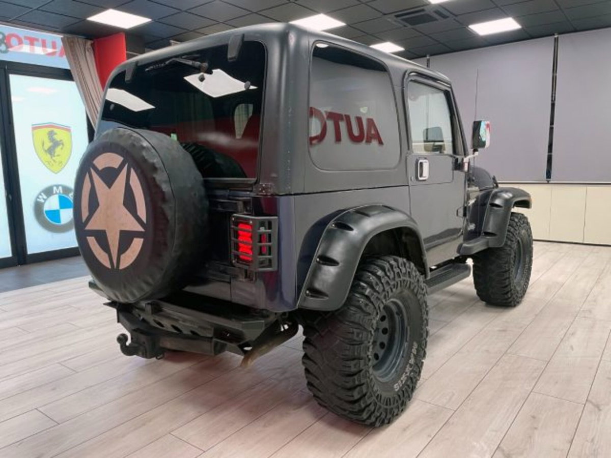 Jeep Wrangler 2.5 cat Soft top (EU) (11)