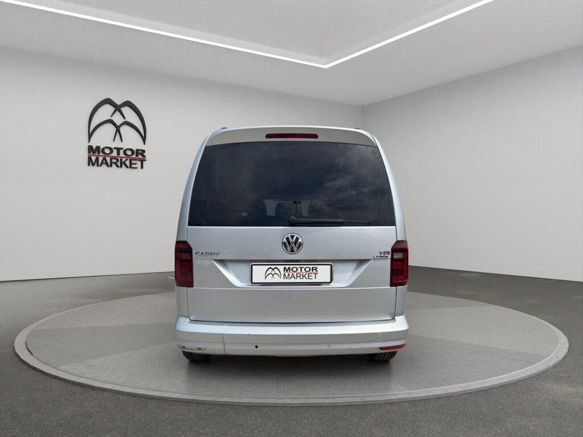 Volkswagen Caddy 2.0 TDI 150 CV DSG Highline (6)